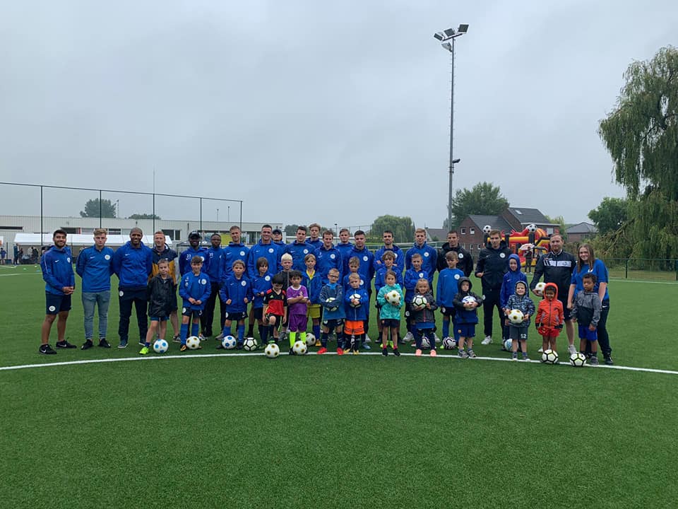 Initiatietraining met eerste elftal