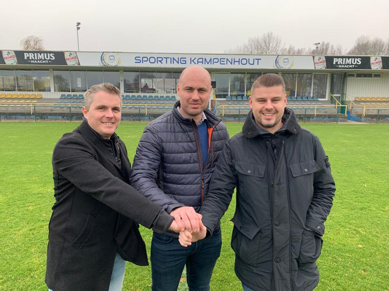 Voorzitter Andries Vanhoof met Denis Dessaer en David Pannis.