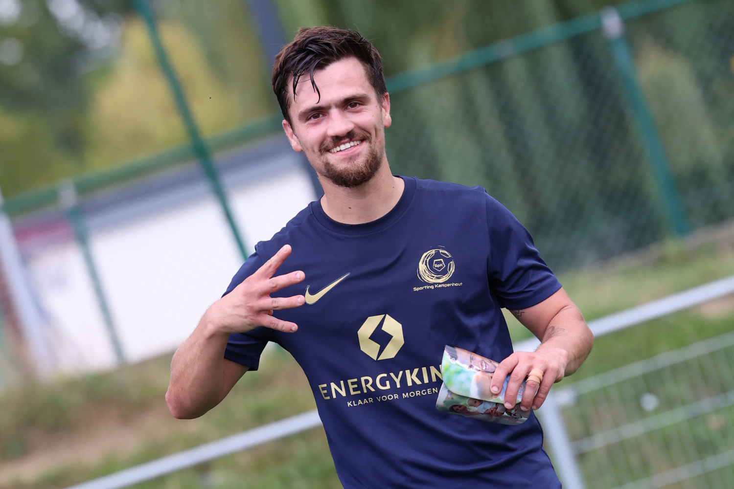 Corentin Gabrielli scoorde liefst vier keer tegen zijn vroegere club. (© foto Jorghé Van Hecke)